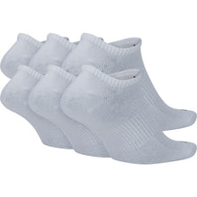 Load image into Gallery viewer, Nike Everyday Plus Lightweight Training No-Show Socks (6 Pairs)