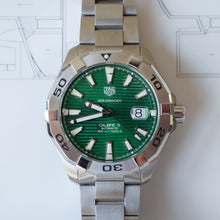 Load image into Gallery viewer, Tag Heuer Aquaracer Green Dial Watch for Men - WAY2015.BA0927