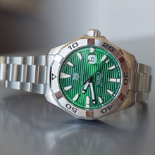 Load image into Gallery viewer, Tag Heuer Aquaracer Green Dial Watch for Men - WAY2015.BA0927