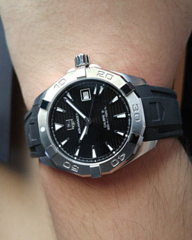 Tag Heuer Aquaracer Automatic Caliber 5 Black Dial Black Rubber Strap Watch for Men - WAY2110.FT8021