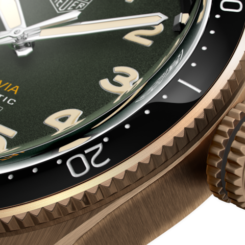 Tag Heuer Autavia Calibre 5 Automatic Olive Green Dial Green Leather Strap Watch for Men - WBE5190.FC8268