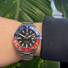 Load image into Gallery viewer, Tag Heuer Aquaracer GMT Caliber 7 Pepsi Black Dial Silver Steel Strap Watch for Men - WAY201F.BA0927