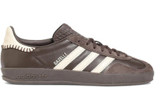 Load image into Gallery viewer, adidas Gazelle Indoor Dark Brown Wonder White