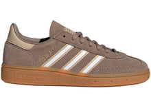 Load image into Gallery viewer, adidas Handball Spezial Chalky Brown Cloud White Magic Beige (GS)
