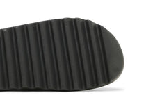 Load image into Gallery viewer, adidas Yeezy Slide Dark Onyx