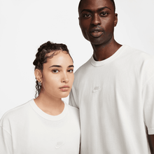 Load image into Gallery viewer, Men's Nike Sportswear Premium Essentials T-Shirts